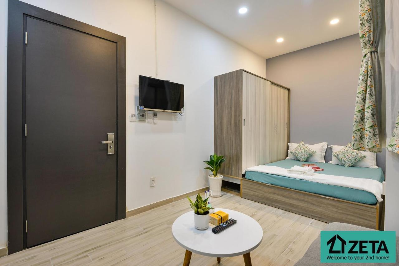Khách sạn Zeta Homes